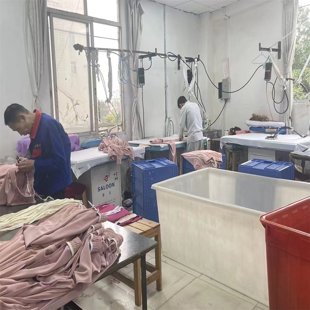 Guangzhou Vinas clothing technology Co., LTD dây chuyền sản xuất nhà máy