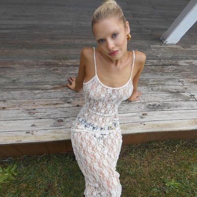 Perspective Mesh Halter Dress Small Plum Flower Backless Long See Through Skirt Không có lưng