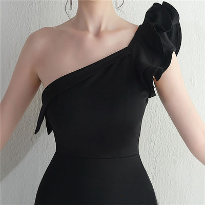 Đám tối màu đen Slim váy bất thường ruffled cạnh sexy sàn dài váy với túi hông