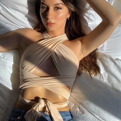 Bàn tay không tay V Neck Tank Top Lace Up Style Cross Halter Top