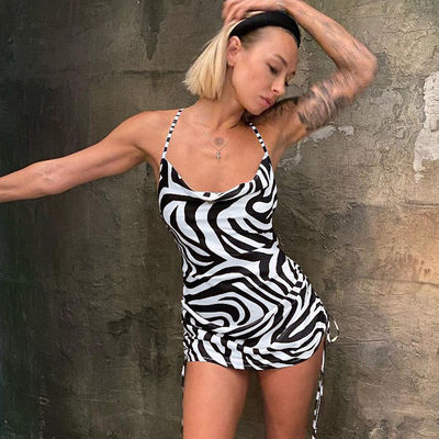 Đồ mặc phụ nữ bằng dây đeo đeo lưng ấn sexy không có lưng Slim Low Back Halter Dress