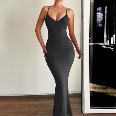 Chiếc váy đuôi cá màu mịn sexy