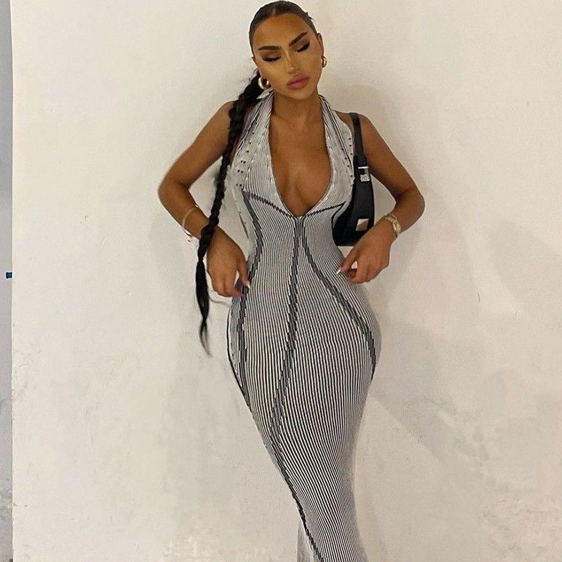 Đồ ăn tối kiểu dáng sexy Slim váy V cổ không có lưng Đồ ăn tối dây chuyền lên Slim in